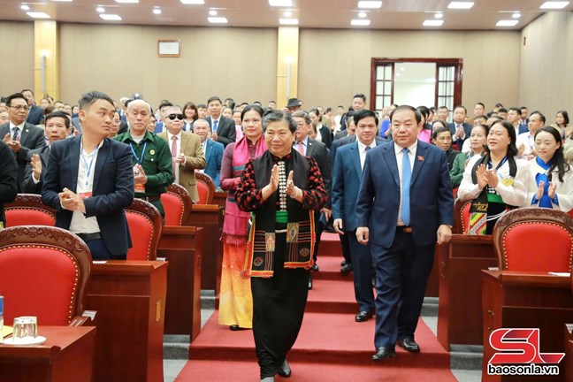 Bà Hà Thị Nga dự Đại hội đại biểu MTTQ Việt Nam tỉnh Sơn La lần thứ XVI, nhiệm kỳ 2025-2030- Ảnh 1. Bà Hà Thị Nga dự Đại hội đại biểu MTTQ Việt Nam tỉnh Sơn La lần thứ XVI, nhiệm kỳ 2025-2030- Ảnh 1.