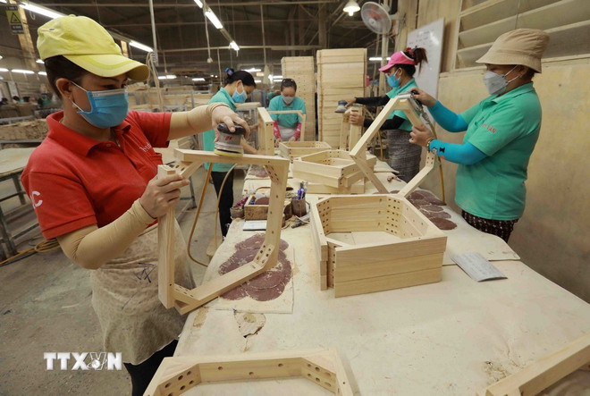 Tập trung ưu tiên giữ vững ổn định kinh tế vĩ mô, thúc đẩy xuất khẩu- Ảnh 1.