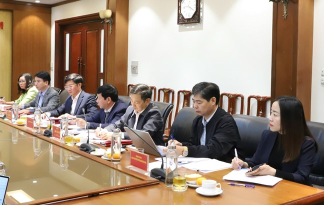 Bà Nguyễn Thị Thu Hà cho ý kiến vào nội dung Đại hội đại biểu MTTQ Việt Nam TP Hải Phòng lần thứ I- Ảnh 4. Bà Nguyễn Thị Thu Hà cho ý kiến vào nội dung Đại hội đại biểu MTTQ Việt Nam TP Hải Phòng lần thứ I- Ảnh 4.