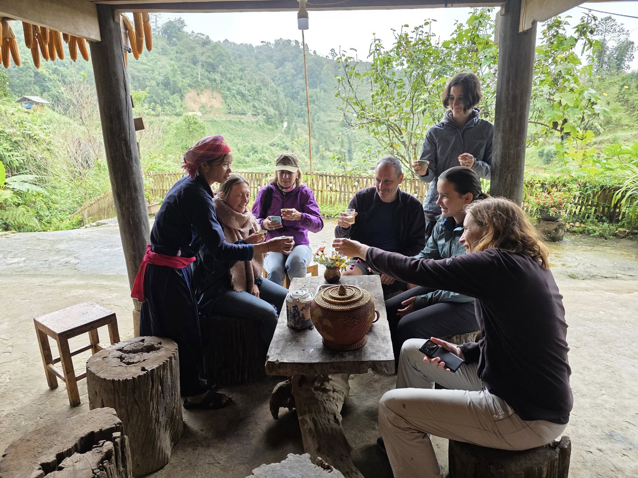 Phụ nữ Tày ở Bản Liền "kể chuyện cổ tích" bằng du lịch cộng đồng- Ảnh 18. Phụ nữ Tày ở Bản Liền "kể chuyện cổ tích" bằng du lịch cộng đồng- Ảnh 18.