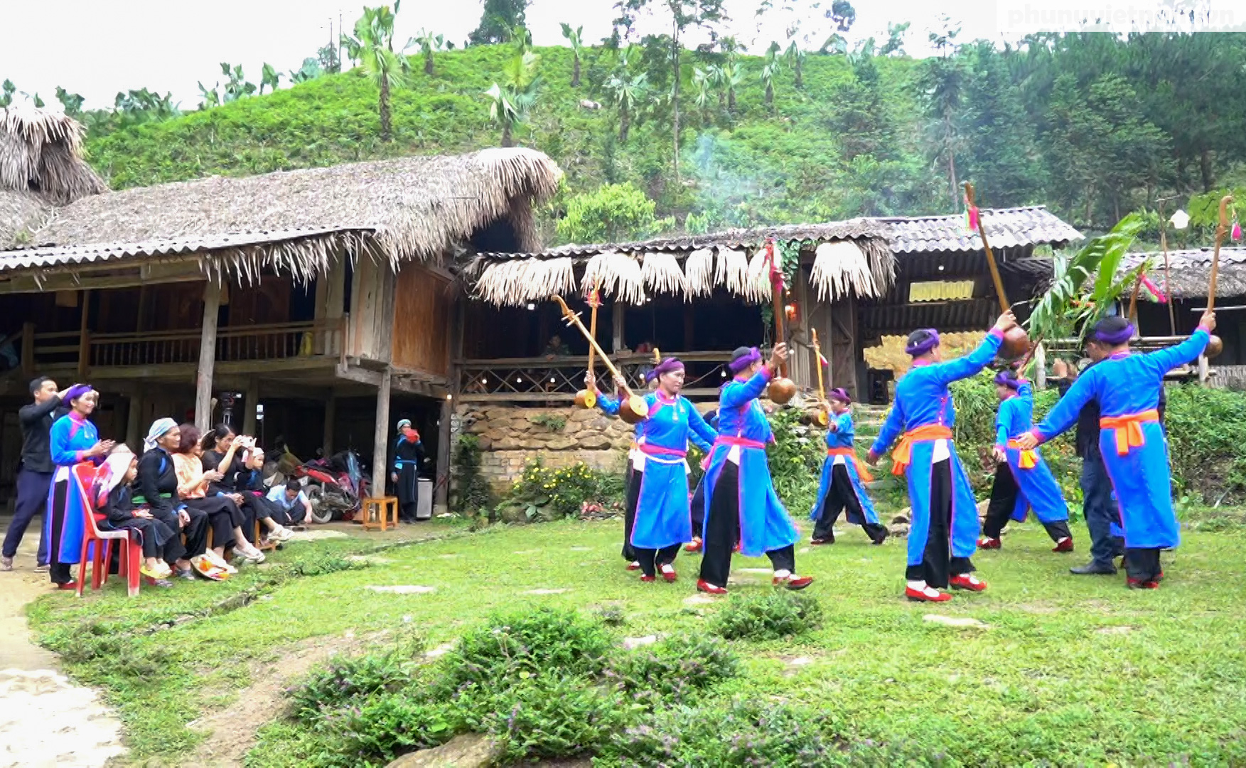 Phụ nữ Tày ở Bản Liền "kể chuyện cổ tích" bằng du lịch cộng đồng- Ảnh 15. Phụ nữ Tày ở Bản Liền "kể chuyện cổ tích" bằng du lịch cộng đồng- Ảnh 15.