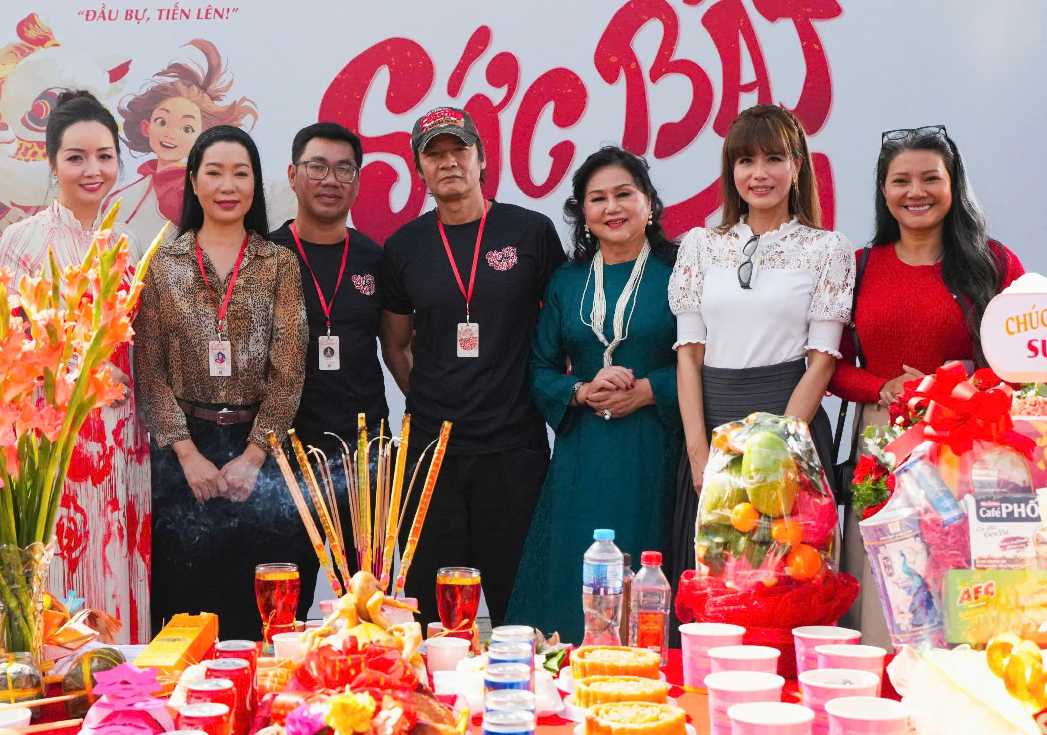 NSƯT Võ Hoài Nam và con gái lần đầu đóng chung phim- Ảnh 2. NSƯT Võ Hoài Nam và con gái lần đầu đóng chung phim- Ảnh 2.