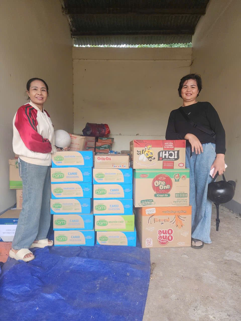 Đắk Lắk: Hội viên, phụ nữ xã Ea Wer gói bánh chưng gửi đến người dân bị thiên tai- Ảnh 4. Đắk Lắk: Hội viên, phụ nữ xã Ea Wer gói bánh chưng gửi đến người dân bị thiên tai- Ảnh 4.