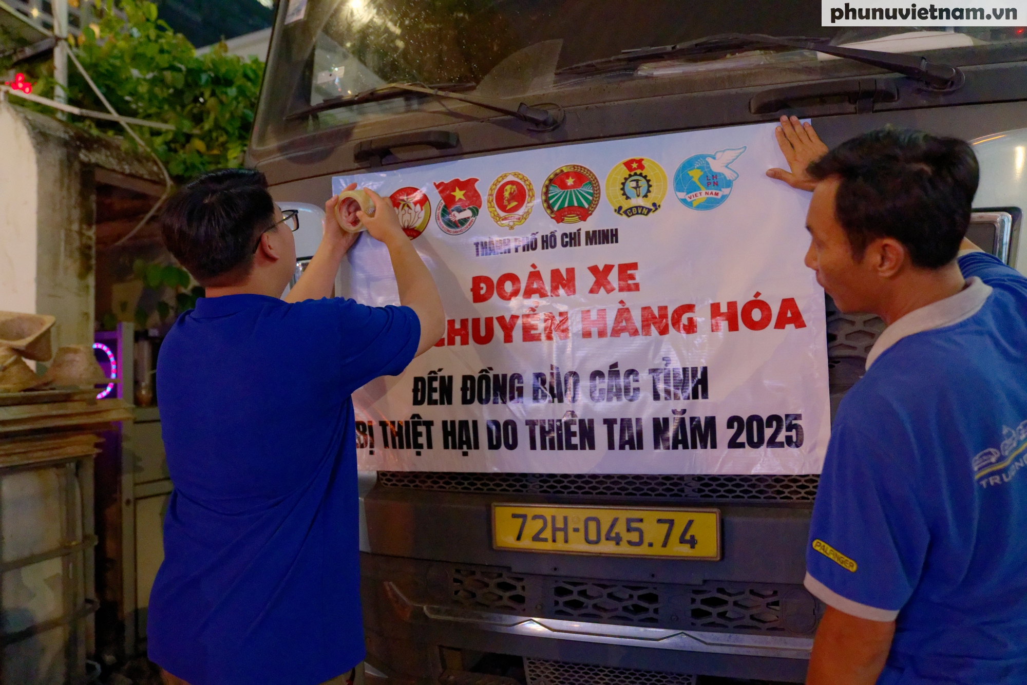 Hoa hậu Du lịch Quốc tế Hoàng Hương Ly cùng thanh niên TPHCM hướng về miền Trung bị ảnh hưởng bão lũ- Ảnh 17.