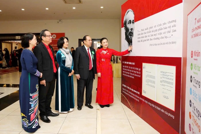 "Ngày hội lớn" tôn vinh tinh thần nhân đạo, lan tỏa lòng nhân ái trong cộng đồng- Ảnh 1.