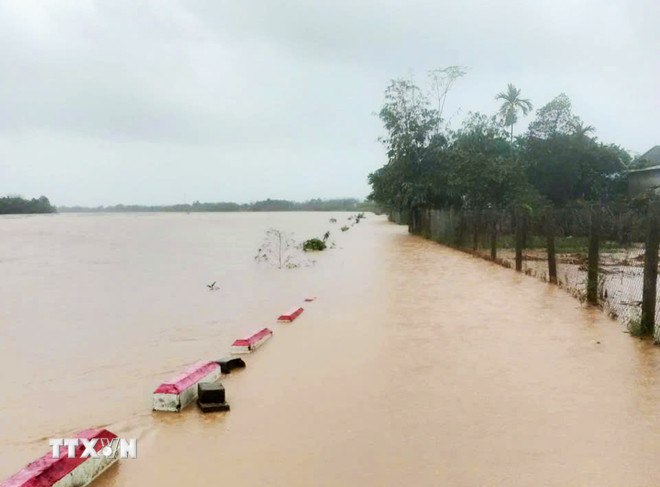 Đợt mưa lũ tại Nam Trung Bộ là một hiện tượng cực đoan, vượt kỷ lục lịch sử- Ảnh 1.
