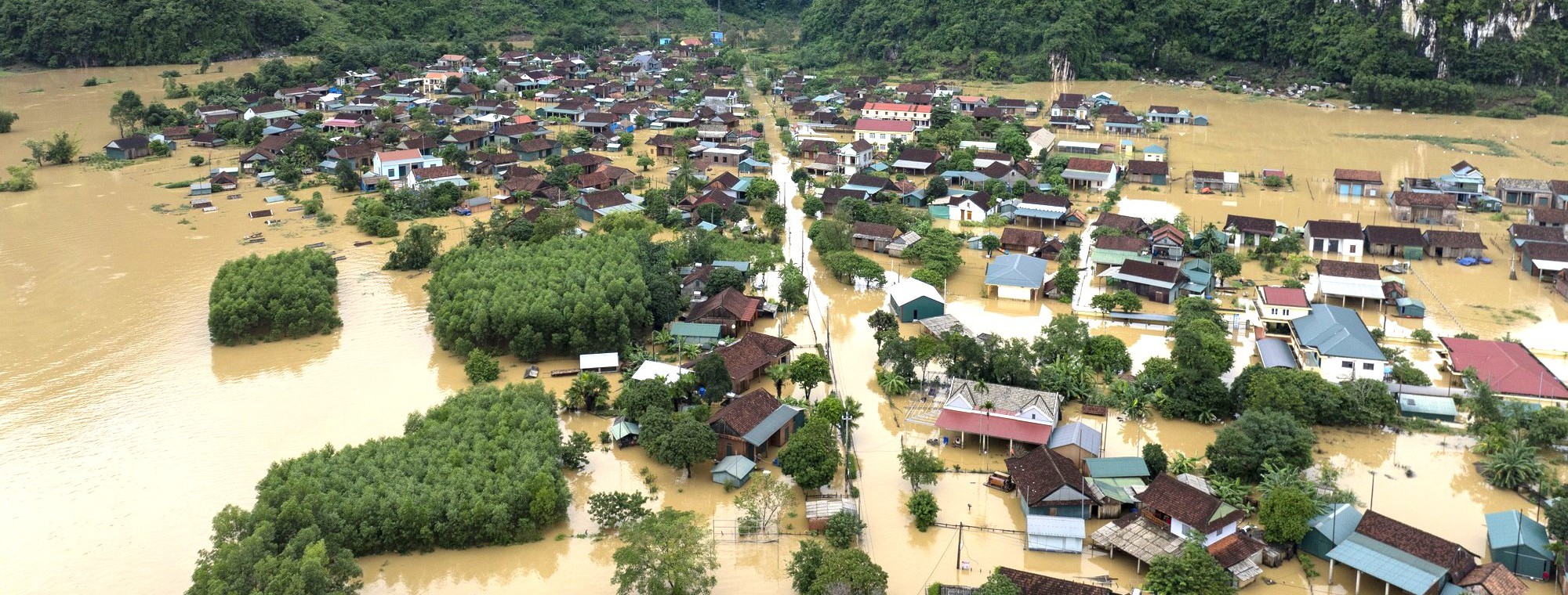 Khắc phục hậu quả bão, lũ