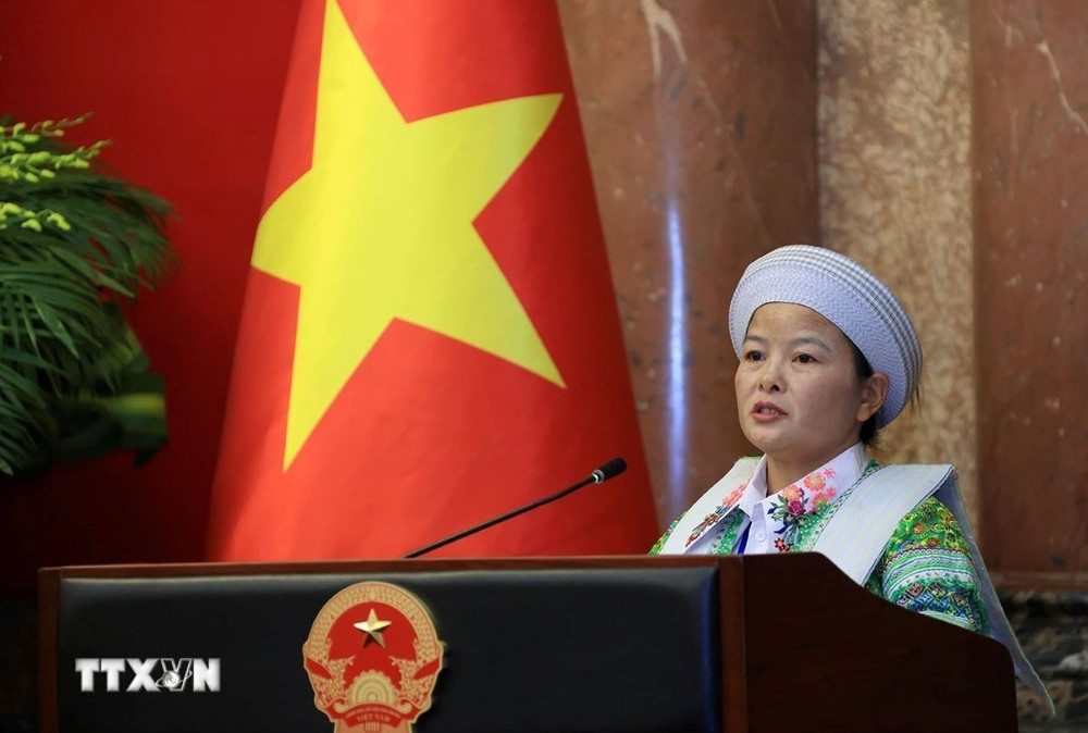 Phó Chủ tịch nước Võ Thị Ánh Xuân gặp gỡ Đoàn đại biểu dân tộc thiểu số Cao Bằng- Ảnh 3. Phó Chủ tịch nước Võ Thị Ánh Xuân gặp gỡ Đoàn đại biểu dân tộc thiểu số Cao Bằng- Ảnh 3.