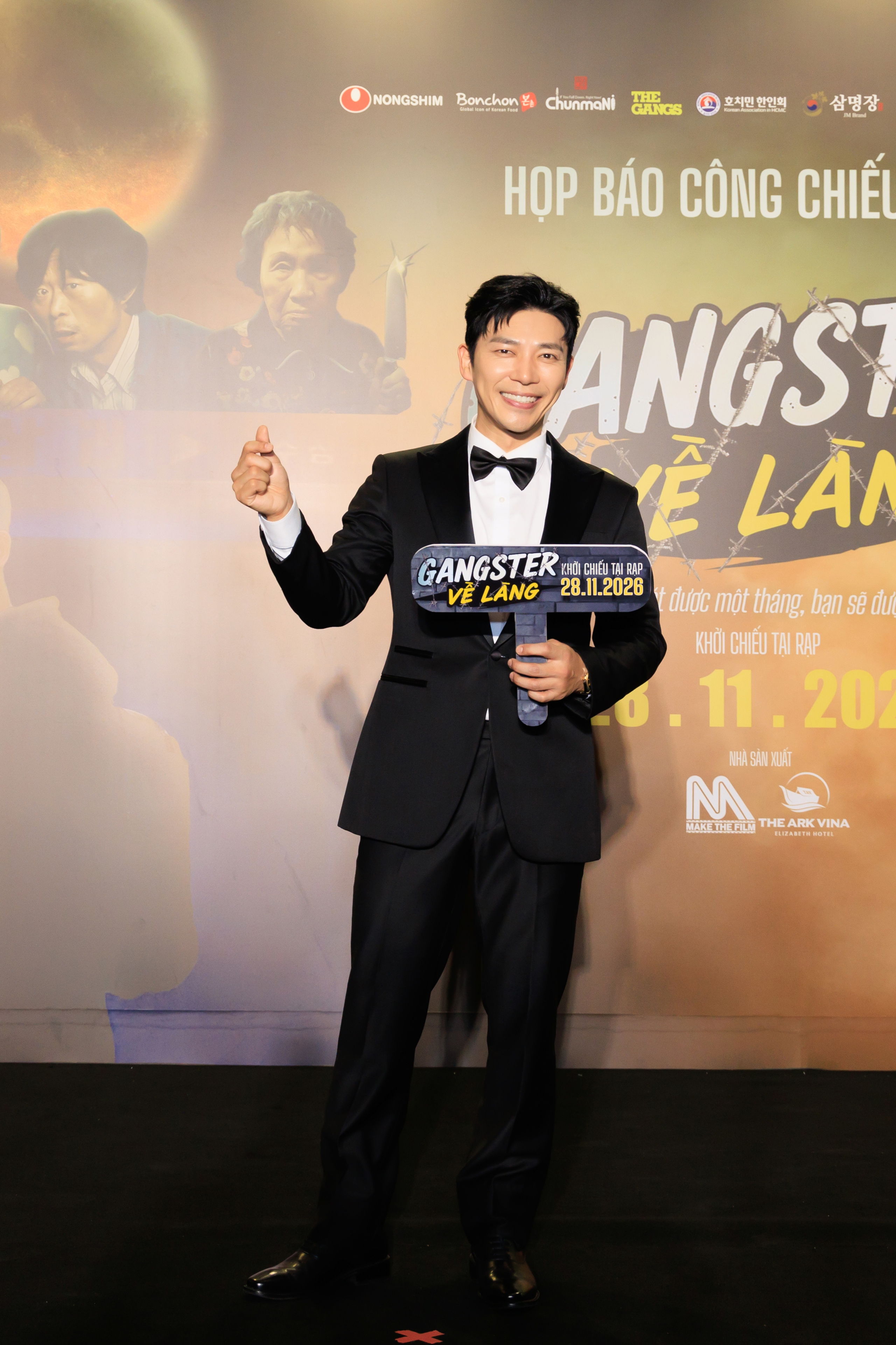 "Gangster về làng" công chiếu ở Việt Nam - Ảnh 2. "Gangster về làng" công chiếu ở Việt Nam - Ảnh 2.