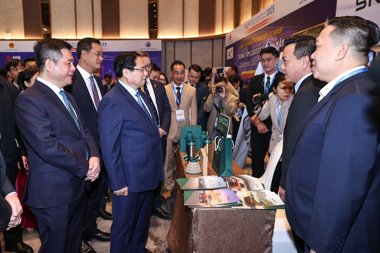 Thủ tướng Phạm Minh Chính dự Diễn đàn Logistics Việt Nam 2025- Ảnh 2.