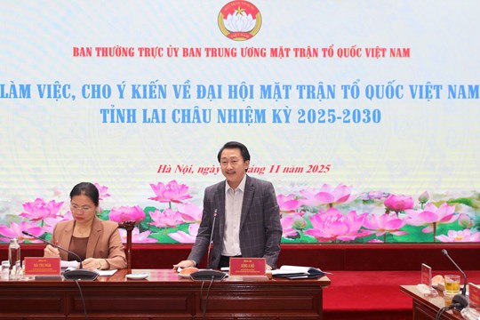 Thể hiện sức mạnh đại đoàn kết toàn dân tộc trong ngày hội lớn của tỉnh Lai Châu- Ảnh 1.