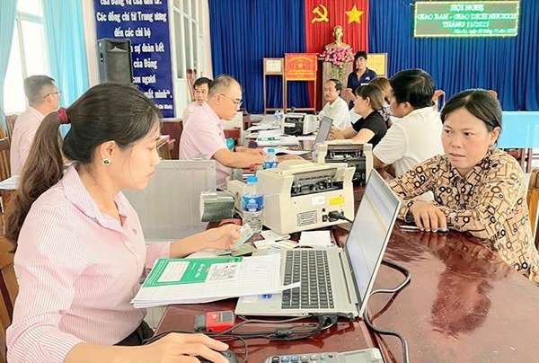 Vĩnh Long: Phát huy vai trò của Hội LHPN trong hỗ trợ phụ nữ khởi nghiệp, tiếp cận tài chính toàn diện- Ảnh 1. Vĩnh Long: Phát huy vai trò của Hội LHPN trong hỗ trợ phụ nữ khởi nghiệp, tiếp cận tài chính toàn diện- Ảnh 1.