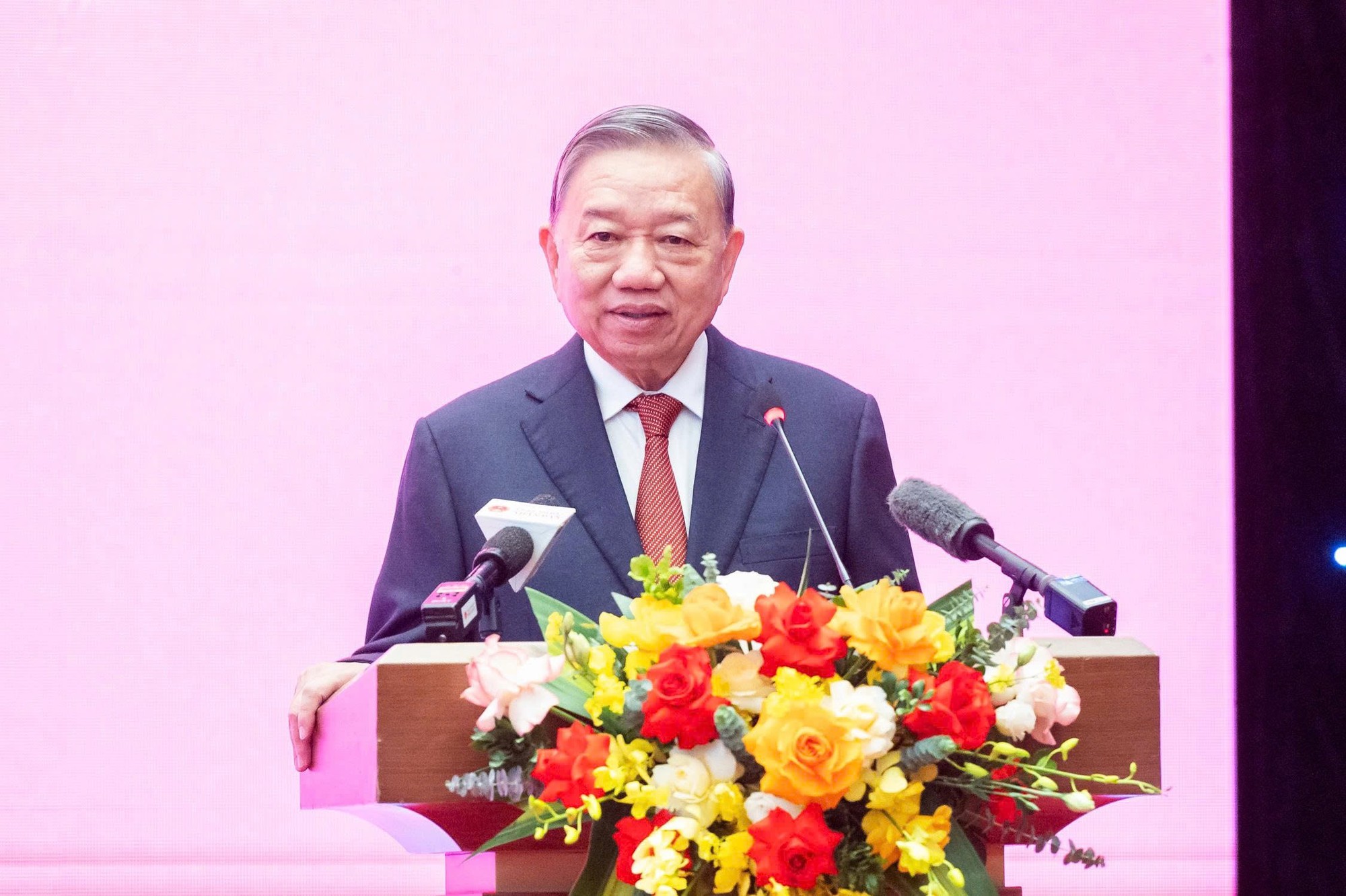 Ông Đỗ Văn Chiến giữ chức Phó Bí thư Thường trực Đảng ủy Quốc hội- Ảnh 1.