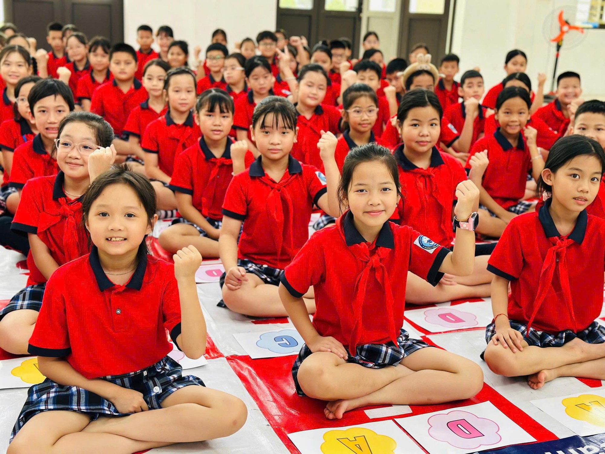 School Tour 2025 - Mầm xanh đến trường lan tỏa thông điệp sống xanh tới hơn 5.500 học sinh trên địa bàn TP. Hà Nội- Ảnh 1. School Tour 2025 - Mầm xanh đến trường lan tỏa thông điệp sống xanh tới hơn 5.500 học sinh trên địa bàn TP. Hà Nội- Ảnh 1.