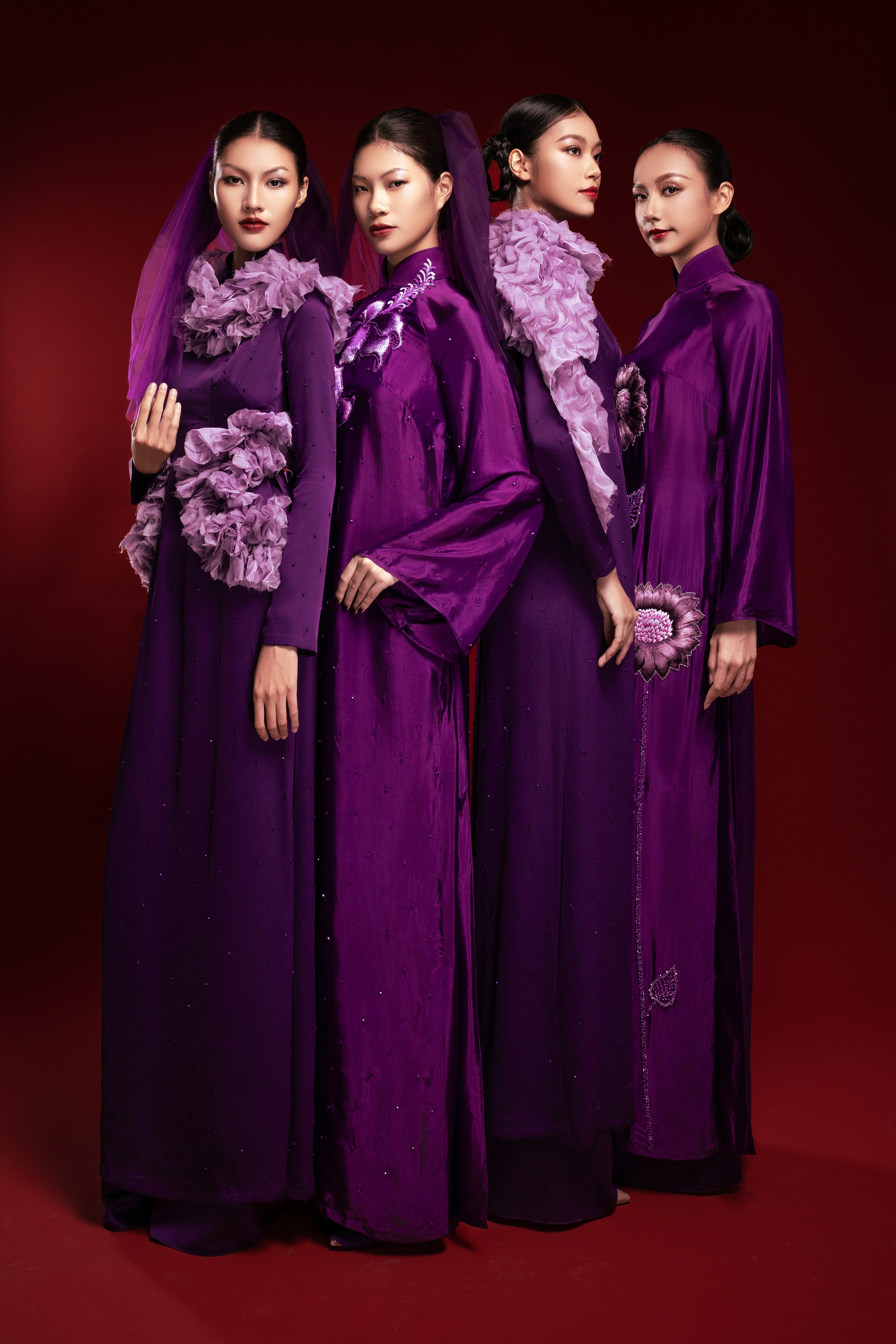 Giữ hồn Việt qua sắc tím áo dài- Ảnh 4. Giữ hồn Việt qua sắc tím áo dài- Ảnh 4.