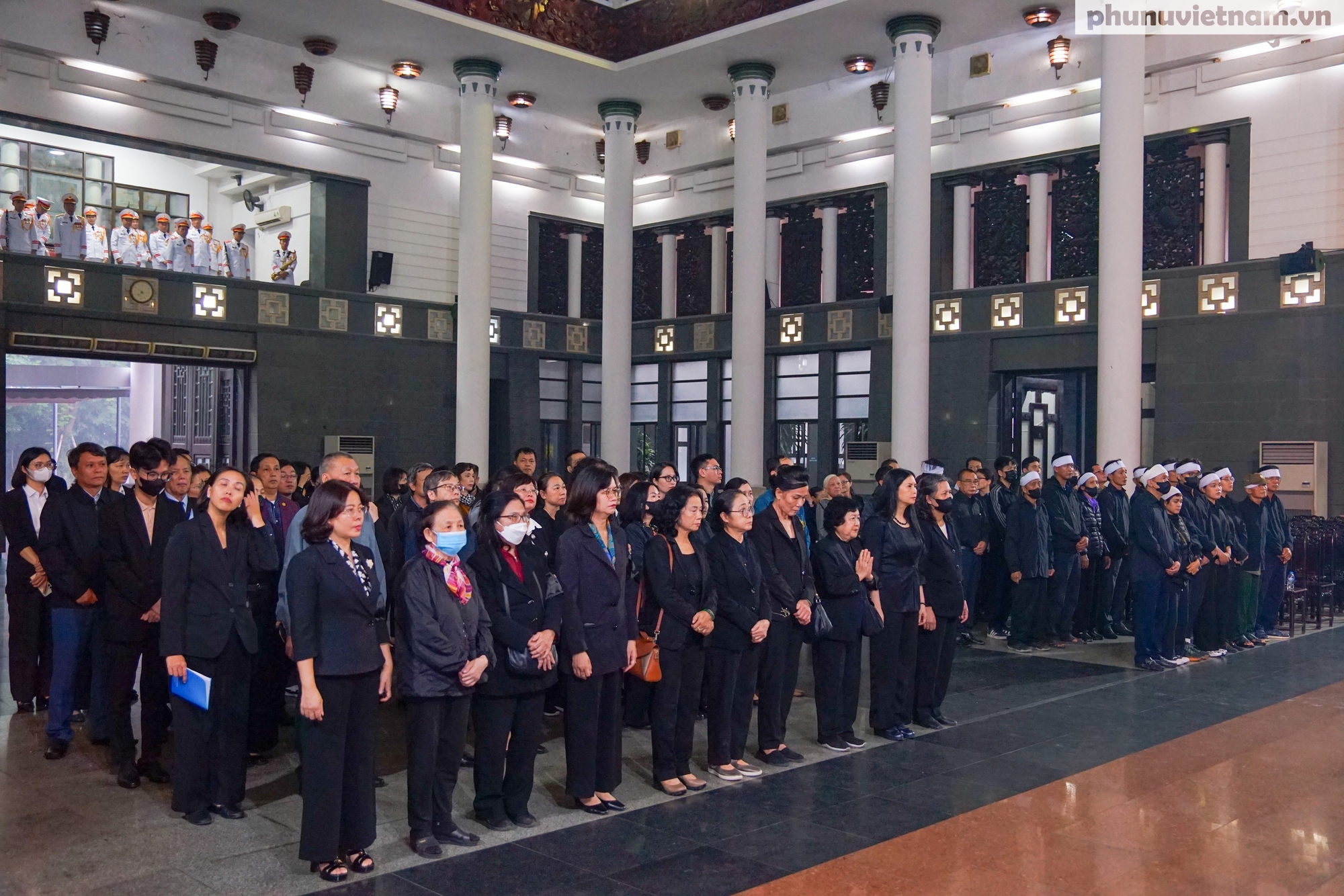 Trang nghiêm, xúc động Lễ tang Anh hùng Lực lượng Vũ trang Nhân dân Trương Thị Khuê- Ảnh 14. Trang nghiêm, xúc động Lễ tang Anh hùng Lực lượng Vũ trang Nhân dân Trương Thị Khuê- Ảnh 14.