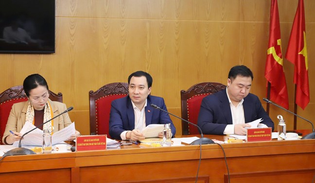 Nội dung báo cáo chính trị trình Đại hội phải mang bản sắc của Thủ đô với nhiều mô hình mới, cách làm mới- Ảnh 3. Nội dung báo cáo chính trị trình Đại hội phải mang bản sắc của Thủ đô với nhiều mô hình mới, cách làm mới- Ảnh 3.