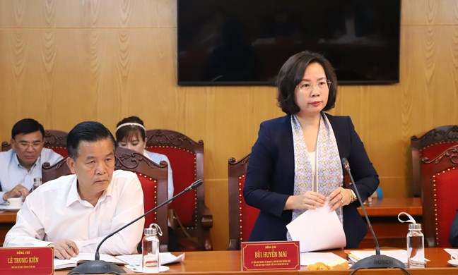 Nội dung báo cáo chính trị trình Đại hội phải mang bản sắc của Thủ đô với nhiều mô hình mới, cách làm mới- Ảnh 2. Nội dung báo cáo chính trị trình Đại hội phải mang bản sắc của Thủ đô với nhiều mô hình mới, cách làm mới- Ảnh 2.