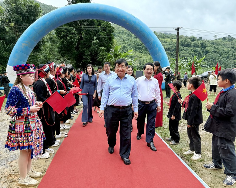 Khởi công xây dựng các trường phổ thông nội trú tại các xã biên giới đất liền- Ảnh 8.