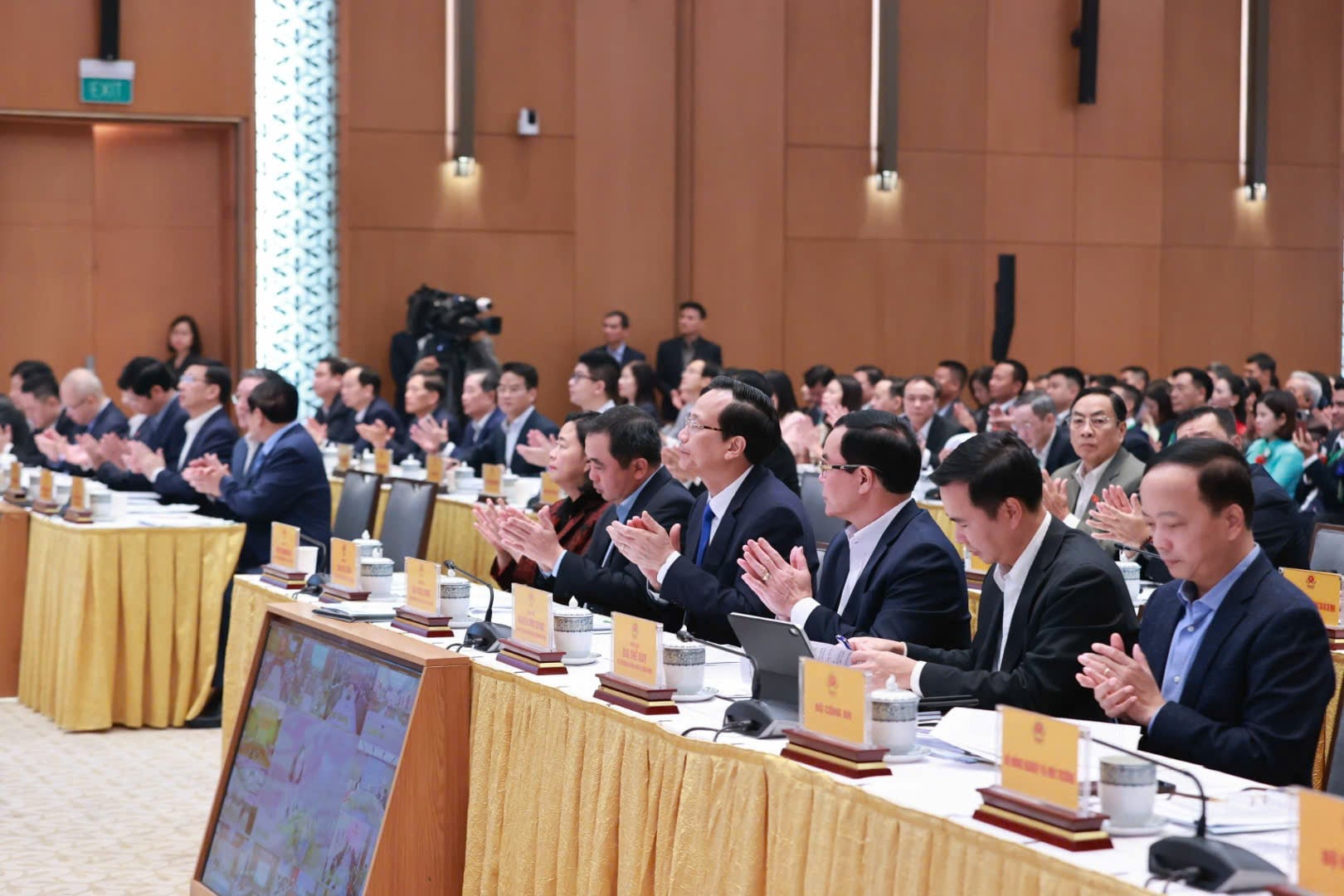 Nông dân phải đoàn kết để tạo ra sức mạnh, hợp tác để tạo ra lợi ích, đối thoại để hiểu nhau hơn- Ảnh 3. Nông dân phải đoàn kết để tạo ra sức mạnh, hợp tác để tạo ra lợi ích, đối thoại để hiểu nhau hơn- Ảnh 3.