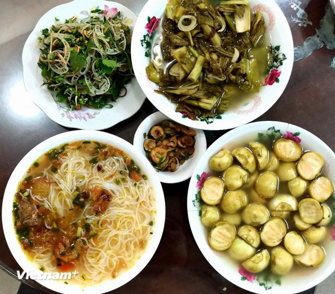 Gợi ý 5 loại thực phẩm giúp cải thiện tâm trạng- Ảnh 2.