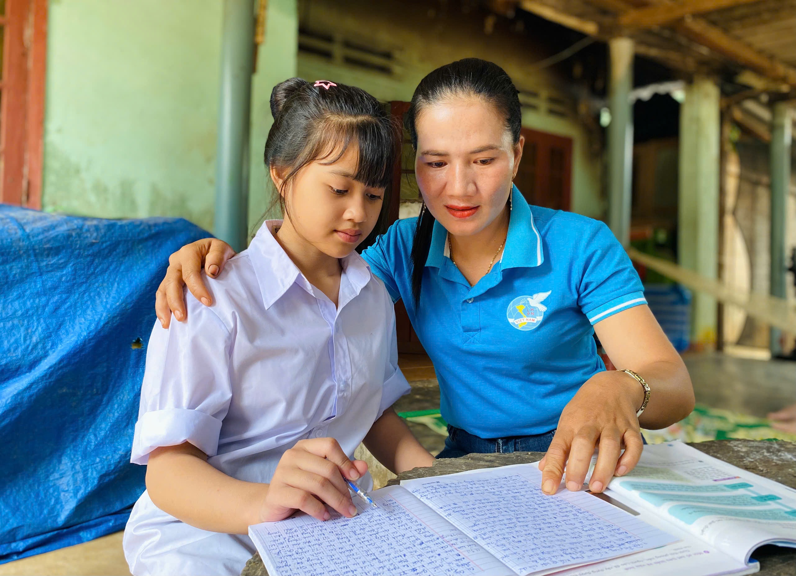 Hội LHPN tỉnh Quảng Ngãi: 10 dấu ấn nổi bật giai đoạn 2021-2025 - Ảnh 6. Hội LHPN tỉnh Quảng Ngãi: 10 dấu ấn nổi bật giai đoạn 2021-2025 - Ảnh 6.