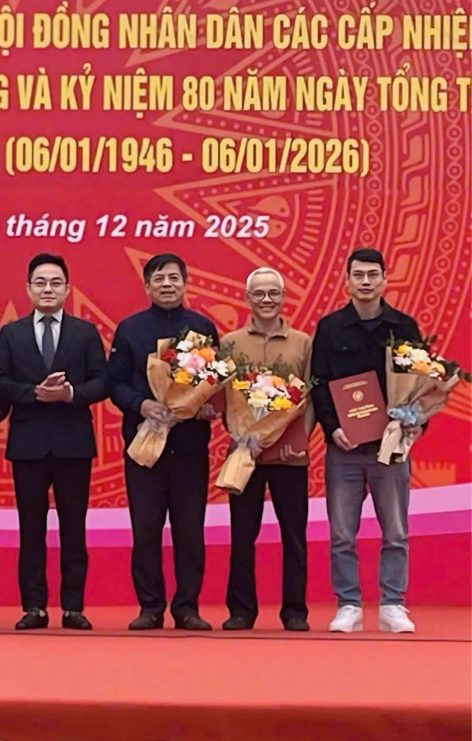 Họa sĩ Báo Phụ nữ Việt Nam đoạt giải Ba cuộc thi tranh cổ động toàn quốc tuyên truyền Đại hội Đảng XIV- Ảnh 2.