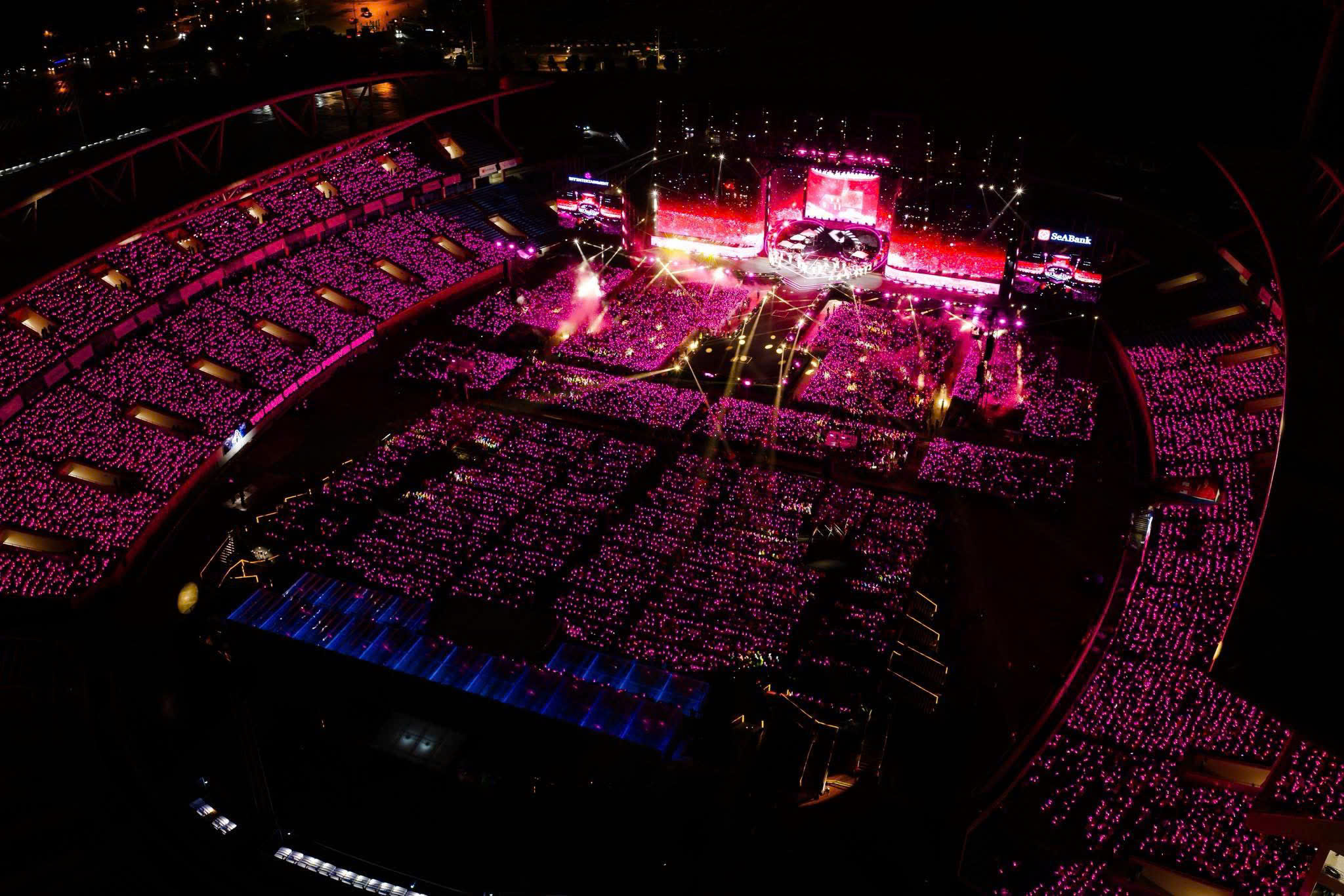 Mỹ Tâm bất ngờ công bố dự án mới trước 40 nghìn khán giả trong concert - Ảnh 2. Mỹ Tâm bất ngờ công bố dự án mới trước 40 nghìn khán giả trong concert - Ảnh 2.