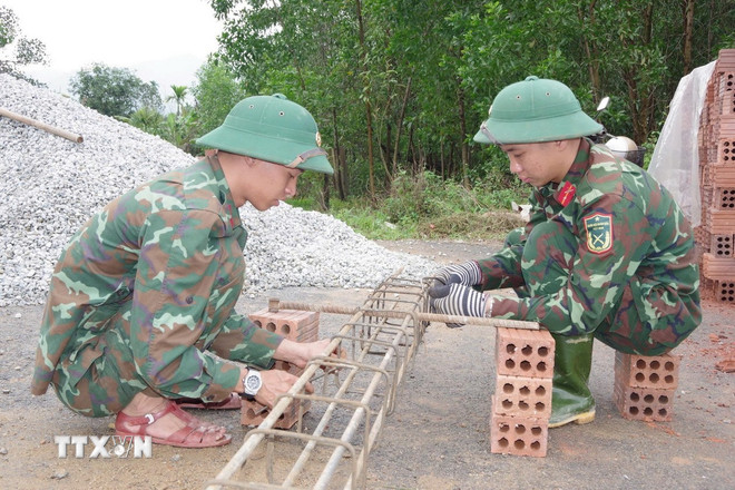 "Chiến dịch Quang Trung" tại Huế: Thần tốc xây nhà, ấm lòng dân đón Tết- Ảnh 1.