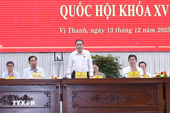 Chủ tịch Quốc hội Trần Thanh Mẫn tiếp xúc cử tri sau Kỳ họp 10, Quốc hội khóa XV- Ảnh 1.