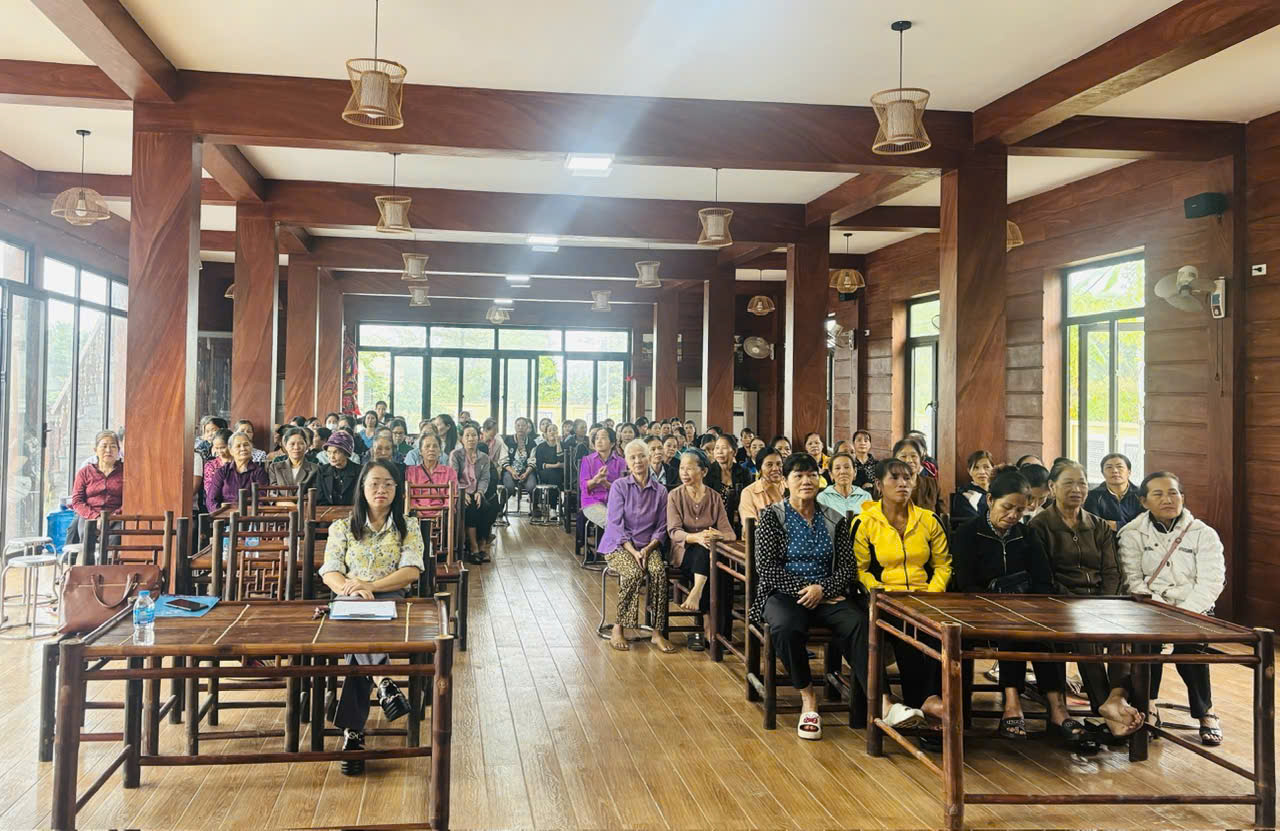 Nhiều cách làm linh hoạt, giảm nghèo thông tin từ cơ sở- Ảnh 6. Nhiều cách làm linh hoạt, giảm nghèo thông tin từ cơ sở- Ảnh 6.