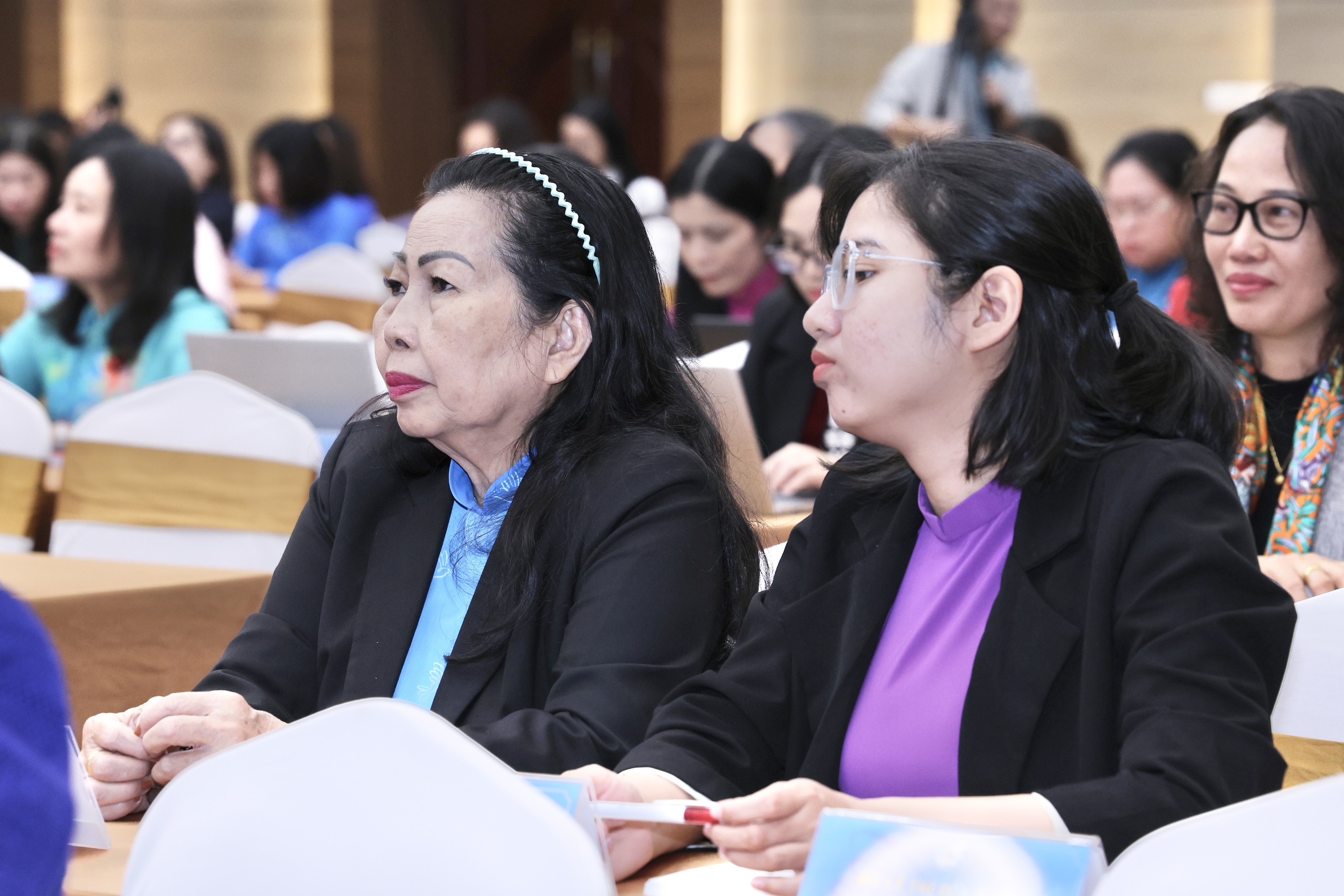 Khai mạc Hội nghị lần thứ 15 Ban Chấp hành Trung ương Hội LHPN Việt Nam khóa XIII- Ảnh 3. Khai mạc Hội nghị lần thứ 15 Ban Chấp hành Trung ương Hội LHPN Việt Nam khóa XIII- Ảnh 3.