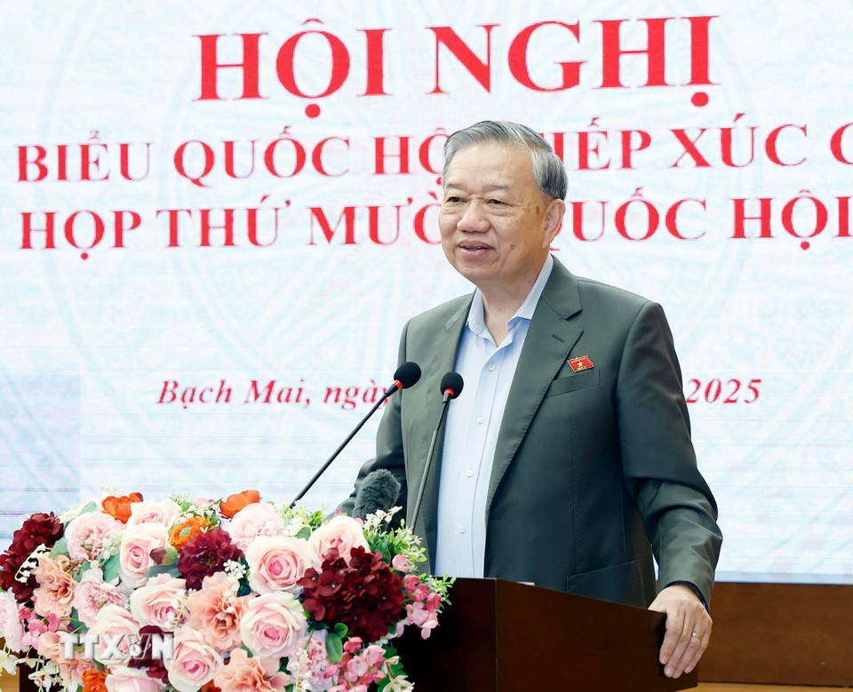 Tổng Bí thư Tô Lâm tiếp xúc cử tri Hà Nội sau Kỳ họp thứ 10, Quốc hội khóa XV- Ảnh 8.