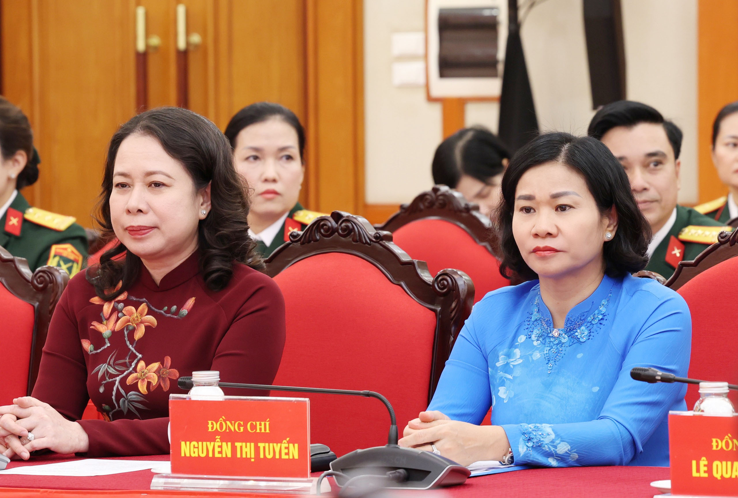 Tổng Bí thư Tô Lâm: Phấn đấu mỗi cá nhân phụ nữ Quân đội là một gương sáng- Ảnh 4. Tổng Bí thư Tô Lâm: Phấn đấu mỗi cá nhân phụ nữ Quân đội là một gương sáng- Ảnh 4.