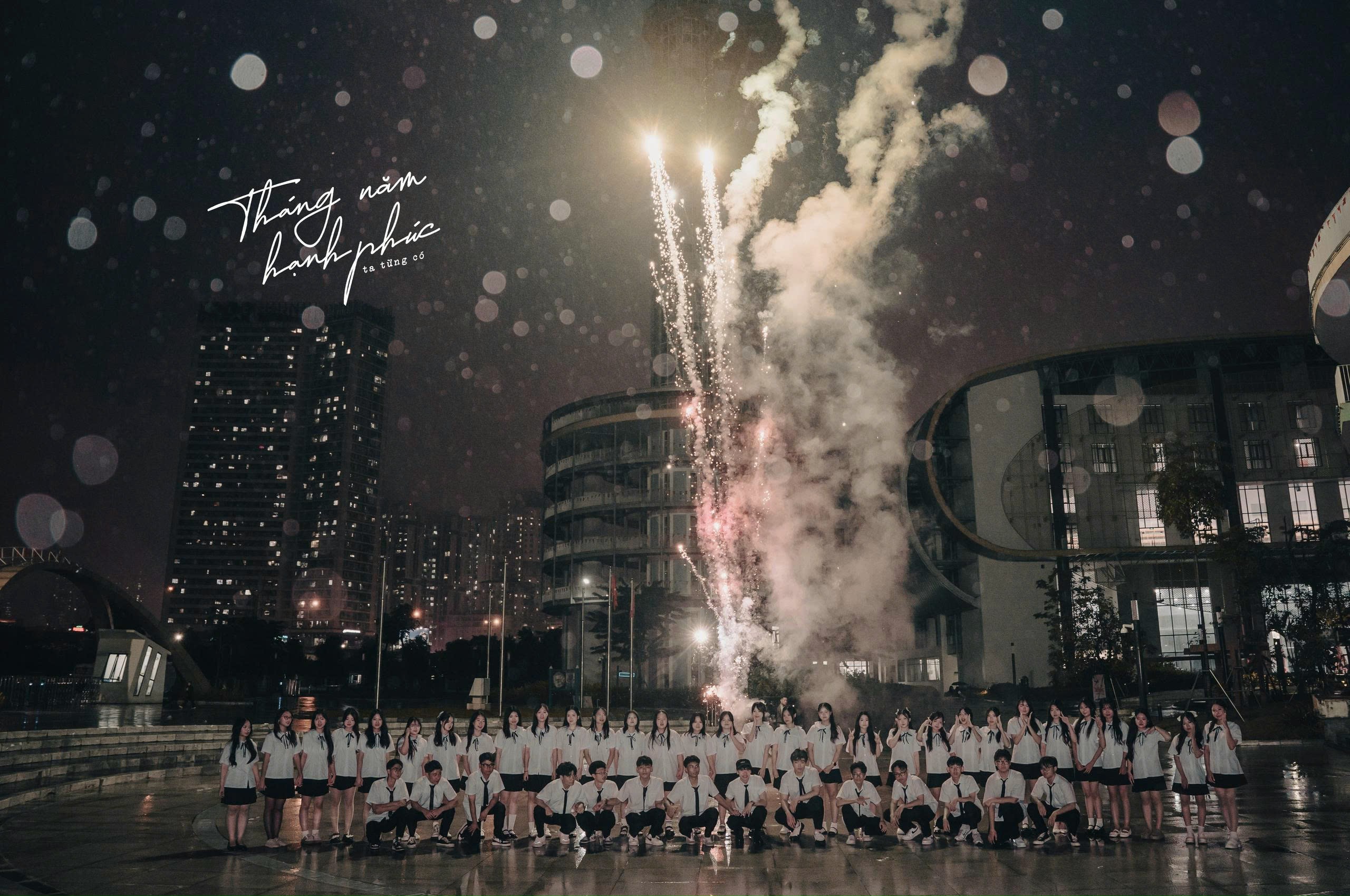 Kỷ yếu học đường: Phụ huynh "than trời" vì niềm vui giản dị hóa "cuộc đua" phô trương- Ảnh 5. Kỷ yếu học đường: Phụ huynh "than trời" vì niềm vui giản dị hóa "cuộc đua" phô trương- Ảnh 5.