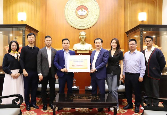 Gần 4.000 tỷ đồng hỗ trợ đồng bào các tỉnh khắc phục hậu quả do các cơn bão, lũ gây ra- Ảnh 4.