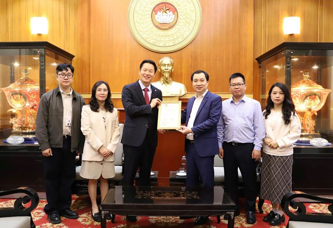 Gần 4.000 tỷ đồng hỗ trợ đồng bào các tỉnh khắc phục hậu quả do các cơn bão, lũ gây ra- Ảnh 3.