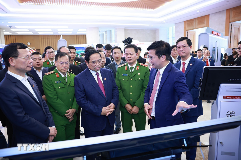 Thủ tướng Phạm Minh Chính dự Hội nghị sơ kết triển khai Nghị quyết 57- Ảnh 1.