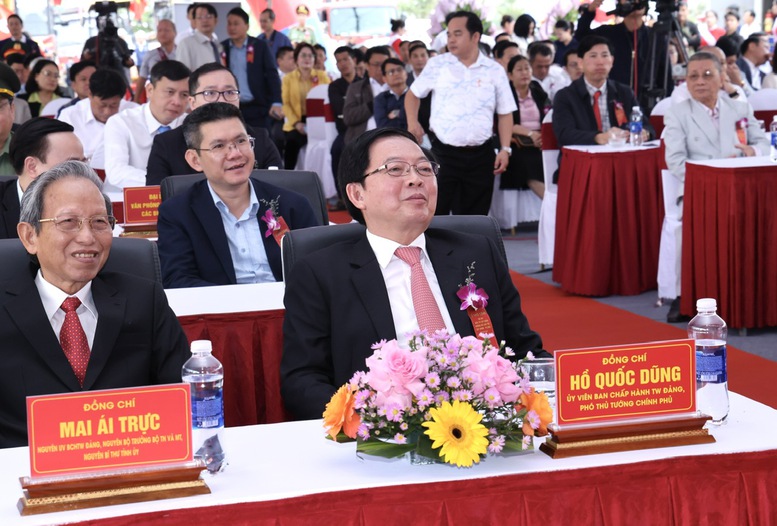 Thủ tướng Chính phủ và Chủ tịch Quốc hội dự lễ khởi công, khánh thành 234 dự án lớn trên cả nước- Ảnh 10.