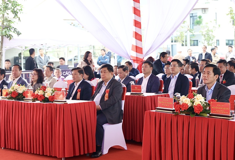 Thủ tướng Chính phủ và Chủ tịch Quốc hội dự lễ khởi công, khánh thành 234 dự án lớn trên cả nước- Ảnh 7.