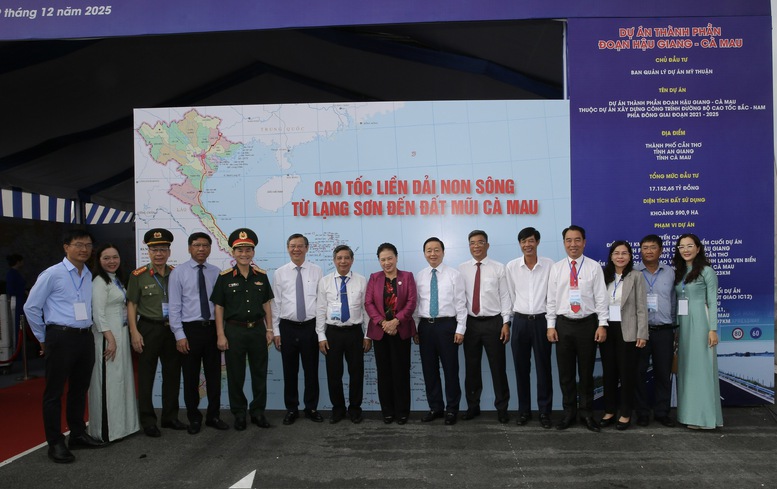 Thủ tướng Chính phủ và Chủ tịch Quốc hội dự lễ khởi công, khánh thành 234 dự án lớn trên cả nước- Ảnh 3.