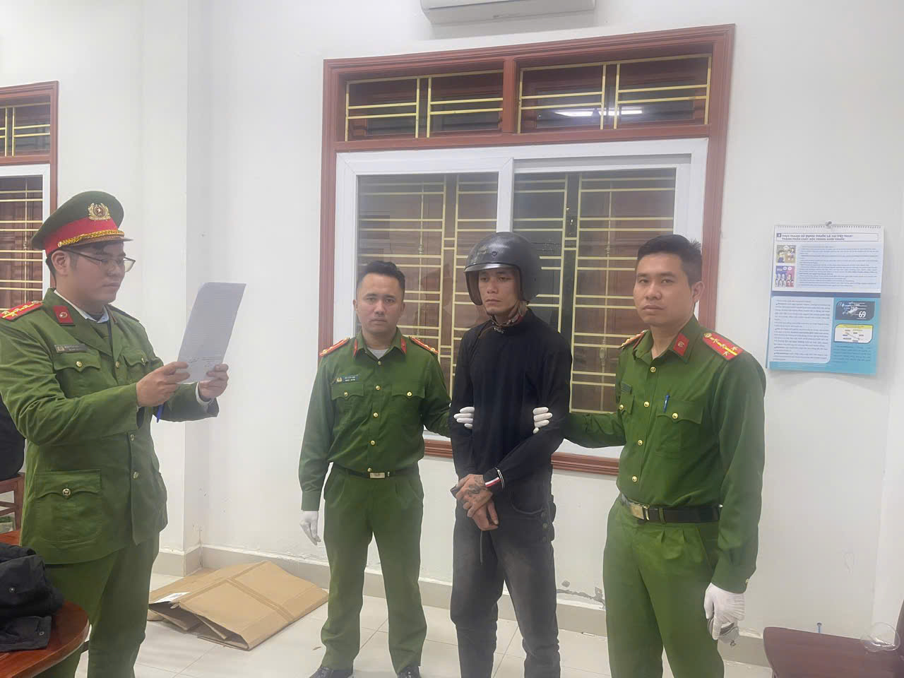 Hưng Yên: Bắt đối tượng nhiễm HIV ép bé gái 12 tuổi vào nhà nghỉ để xâm hại- Ảnh 1. Hưng Yên: Bắt đối tượng nhiễm HIV ép bé gái 12 tuổi vào nhà nghỉ để xâm hại- Ảnh 1.