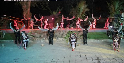 Hội viên phụ nữ người dân tộc Lự ở Lai Châu biểu diễn văn nghệ