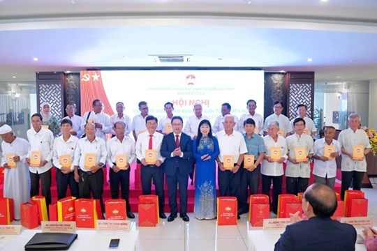 Đoàn Chủ tịch Ủy ban Trung ương MTTQ Việt Nam tổ chức Hội nghị tiếp xúc đồng bào dân tộc thiểu số vùng ĐBSCL năm 2025- Ảnh 8.