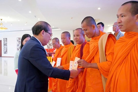 Đoàn Chủ tịch Ủy ban Trung ương MTTQ Việt Nam tổ chức Hội nghị tiếp xúc đồng bào dân tộc thiểu số vùng ĐBSCL năm 2025- Ảnh 6.