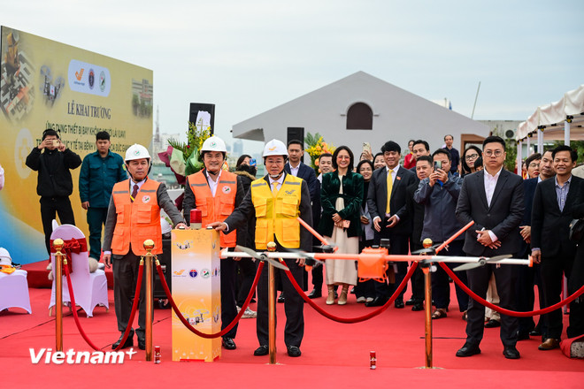 Lần đầu tiên thí điểm ứng dụng UAV trong vận chuyển y tế tại Hà Nội- Ảnh 5.