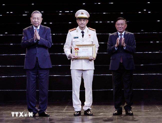 Tổng Bí thư Tô Lâm: Khơi dậy ý chí quật cường, quyết tâm học tập, làm theo Bác- Ảnh 5.