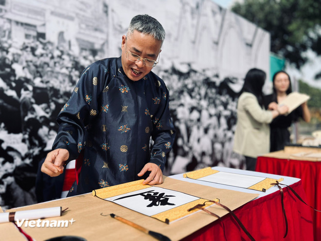 Du lịch Hà Nội về đích với những dấu ấn đặc biệt và trải nghiệm mới- Ảnh 2.