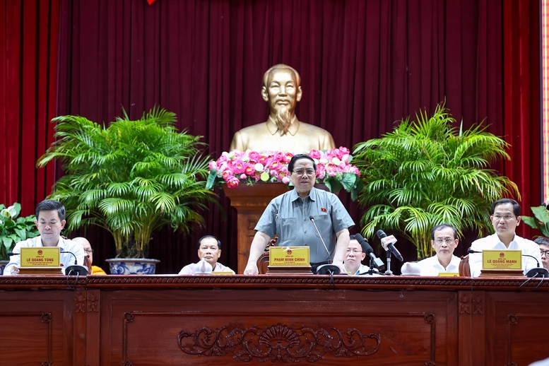 Thủ tướng: Dự kiến đầu tư gần 700 nghìn tỷ đồng cho y tế và giáo dục trong 10 năm tới- Ảnh 4.