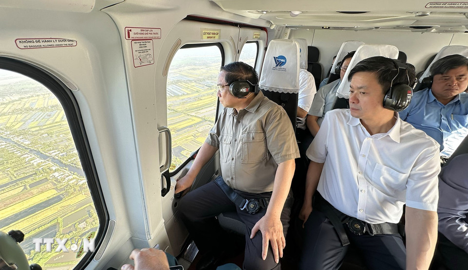 Thủ tướng Phạm Minh Chính kiểm tra tiến độ thi công cao tốc Cà Mau-Đất Mũi- Ảnh 10.